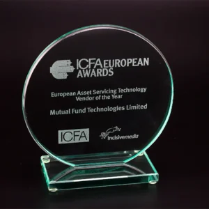 Budget Award Two - Jadeglas-Trophäe