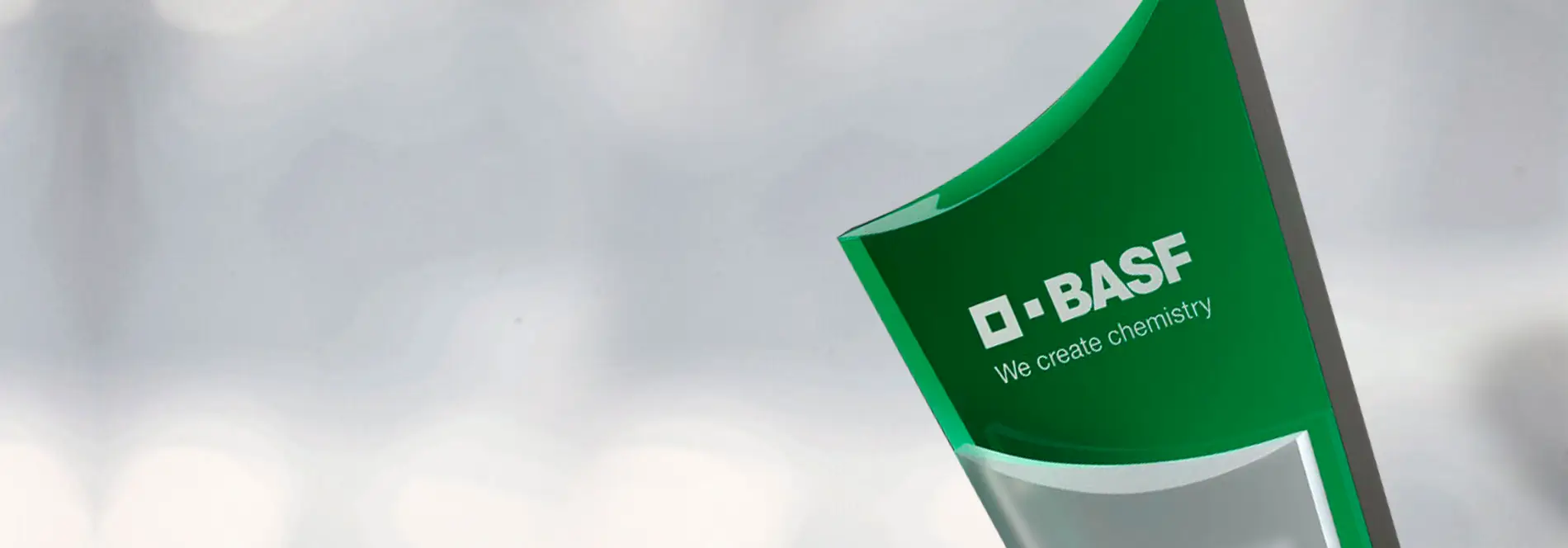 Emerald Green - grüne Acrylglas Awards - elegante Trophäen