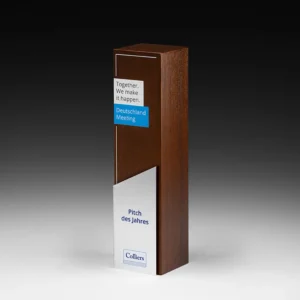 Walnut Step Award -nachhaltiger Holzaward aus Walnuss-Holz
